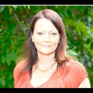 Meet your Posher, Carolle